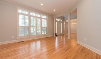 10709 BOSWELL Ln, Potomac, MD 20854