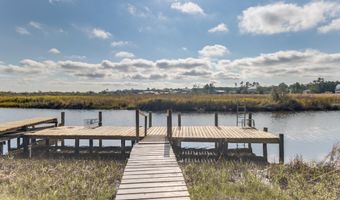 11156 E Bayou View Dr, Bay St. Louis, MS 39520