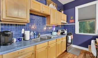 309 E Duffy St, Savannah, GA 31401