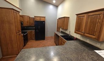 913 34th St, Cody, WY 82414