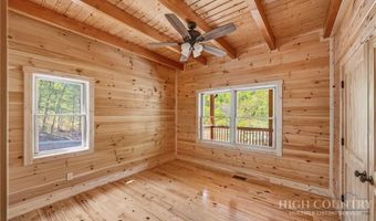 167 Apple Cove Rd, Banner Elk, NC 28604