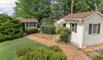 107 Forestdale Dr, Boiling Springs, SC 29316