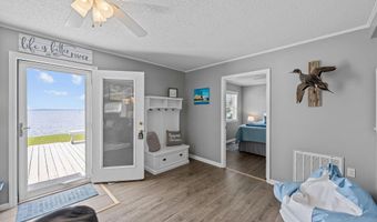 66 E North Shore Ln, Arapahoe, NC 28510