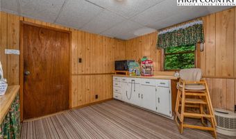 25 Reuben Wooten Rd, Banner Elk, NC 28604