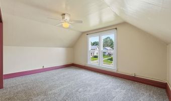 329 W 5th St, Auburn, IN 46706