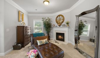 197 Colfax Dr, Boiling Springs, SC 29316