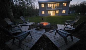 1 N Vigue Shore Rd, Albion, ME 04910