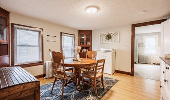 12 Clarendon St, Albion, NY 14411