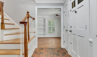 2420 E Alberson Dr, Albany, GA 31721