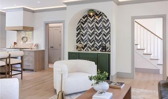 157 Ellery Ave, Middletown, RI 02842
