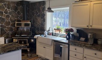 6531 5 Mile Point Rd, Allouez, MI 49805