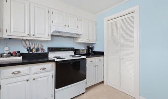 59 Mount Hope Ave, Jamestown, RI 02835