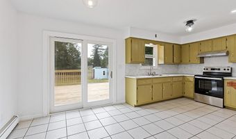62 Fletcher Rd, Auburn, ME 04210