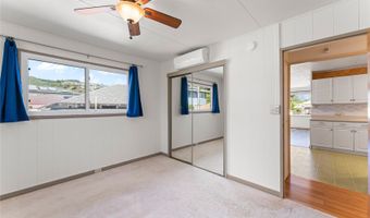 2915 Koali Rd C, Honolulu, HI 96826
