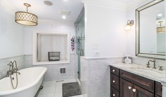 70 Obtuse Hill Rd, Brookfield, CT 06804
