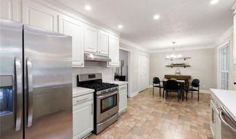 3060 Cypress Cv, Ball Ground, GA 30107