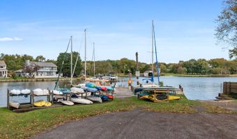 621 HARBOR Dr, Annapolis, MD 21403