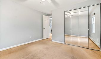 24 Smith St, Lincoln, RI 02865