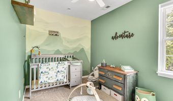 208 Hallock Pl, Abingdon, VA 24210
