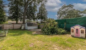 40 Dockage Rd, Bayville, NJ 08721