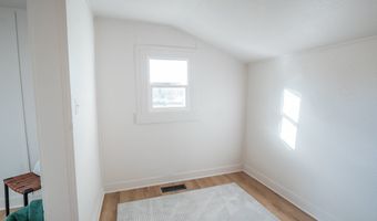 210 DORRIS St, Springfield, OR 97477