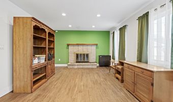 7210 Buckingham Ave, Allen Park, MI 48101