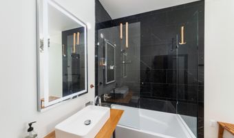5980 Cherry Hill Rd, Ann Arbor, MI 48105