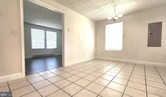 210 W HIGH St, Felton, DE 19943