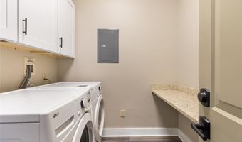 18 State St 5, Bristol, RI 02809