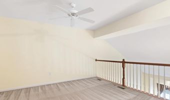 121 CROOM MILLS Dr, Hockessin, DE 19707