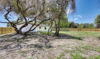 612 S 9th St, Aransas Pass, TX 78336