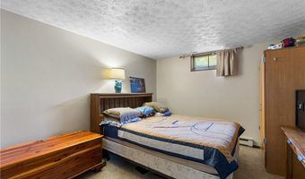 12980 Robinwood St NE, Alliance, OH 44601