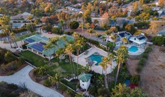 3128 Los Verdes Dr, Fallbrook, CA 92028