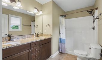 517 28th St SE, Altoona, IA 50009
