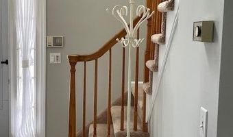 32 Toppinglift Dr, Bayville, NJ 08721