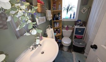 48 Fisher St, Andrews, NC 28901