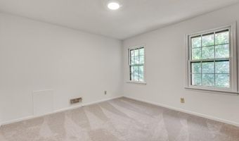 1534 Country Squire Ct, Decatur, GA 30033