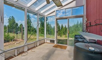 905 N Cedar View Dr, Blanchard, ID 83804