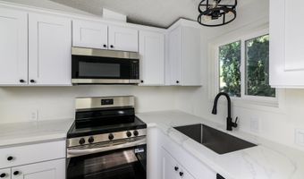 14849 S APPLETON Dr 161, Oregon City, OR 97045