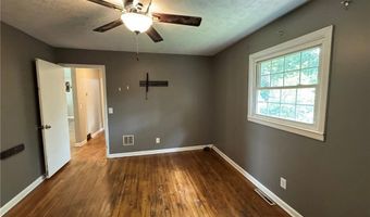 161 Lincoln Hts, Alum Creek, WV 25003