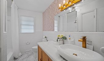 427 Beechwood Crk, Greenwood, SC 29649