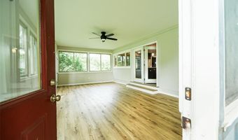1012 Stuyvesant Ln, Ballwin, MO 63011