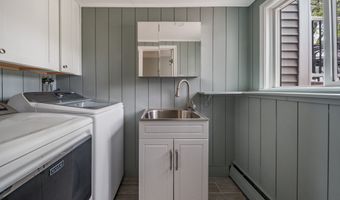 26 Indian Dr, Clinton, CT 06413