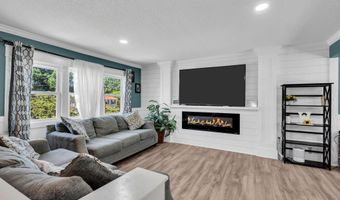3 Widgeon Dr, Bayville, NJ 08721