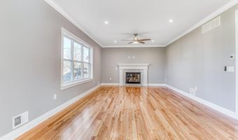 472 Muller Ave, Bayville, NJ 08721