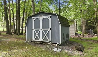 15 Masters Trl, Albrightsville, PA 18210