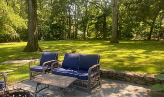 101 Cow Hill Rd, Clinton, CT 06413