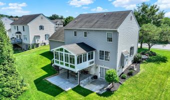 65 ANGELA Ln, York, PA 17402