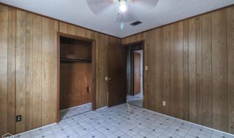 300 Patterson St, Bay, AR 72411