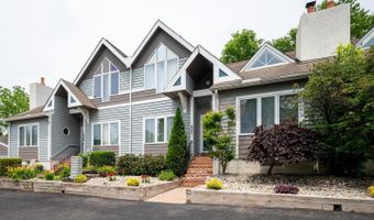 522 BEECH TREE Ln, Hockessin, DE 19707